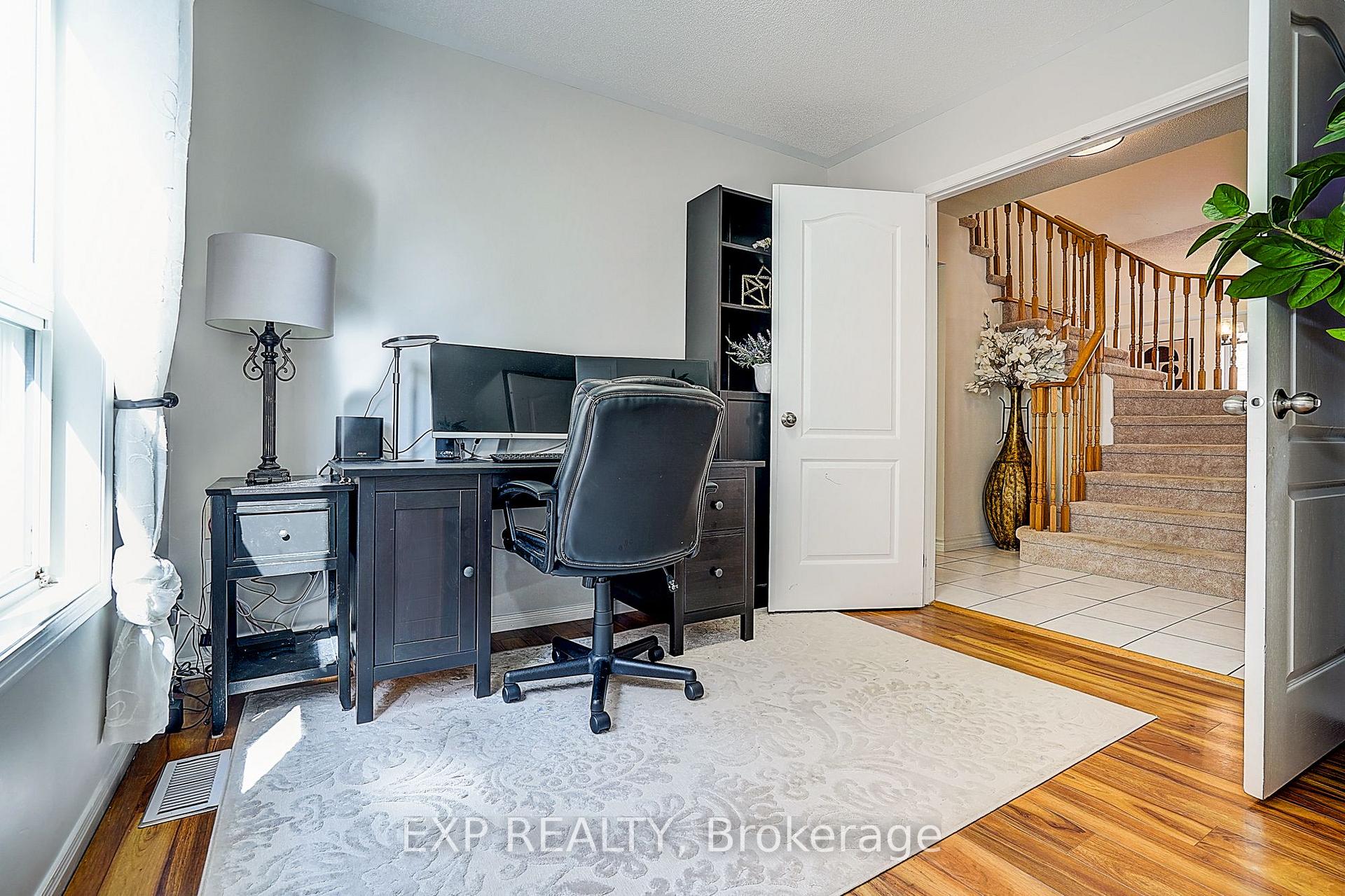 Photo 19 of 499 Silken Laumann Drive, Newmarket, Stonehaven-Wyndham — HOMEH