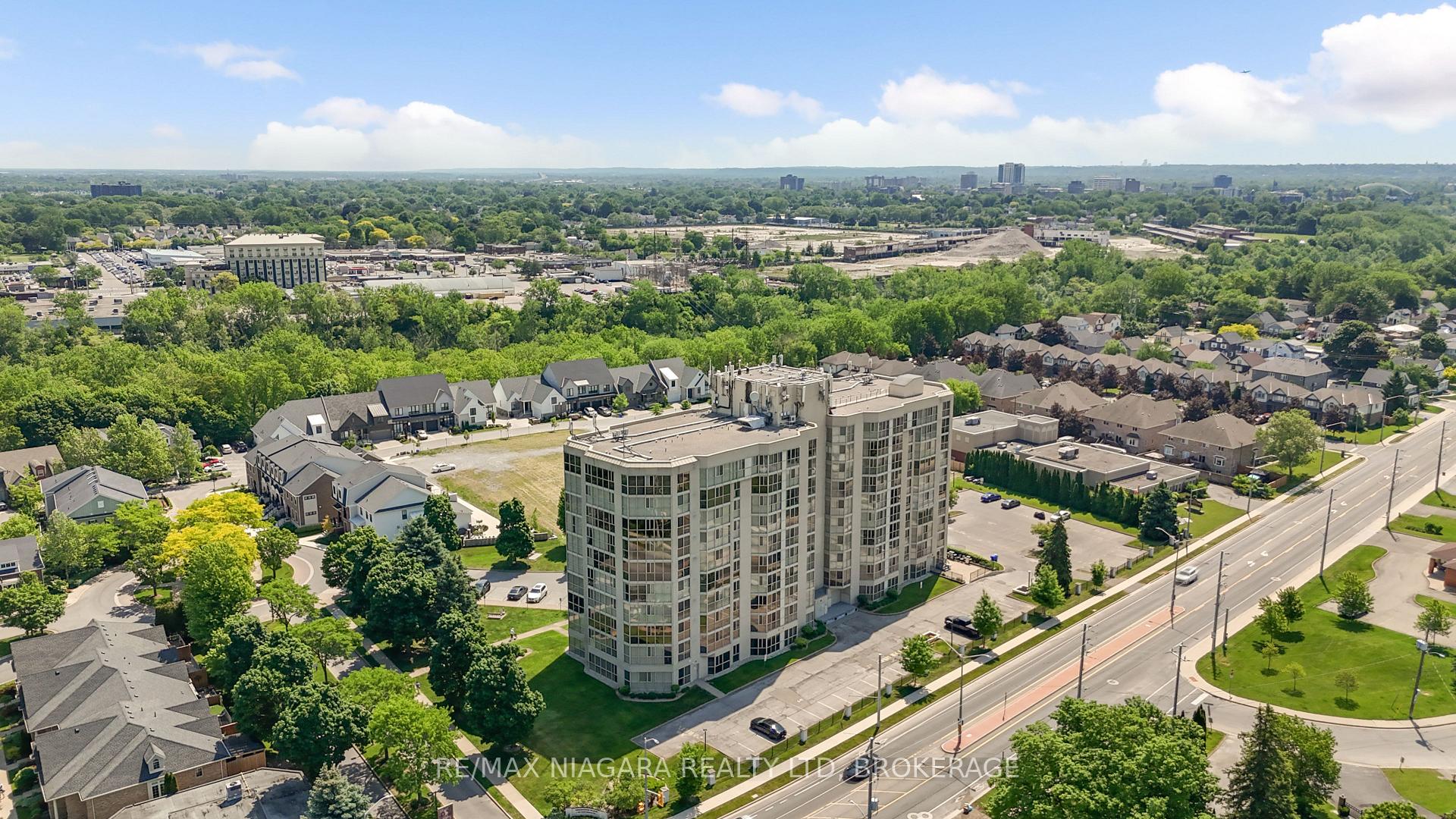 Photo 2 of Unit 204, 162 Martindale Road, St. Catharines, Grapeview — HOMEH