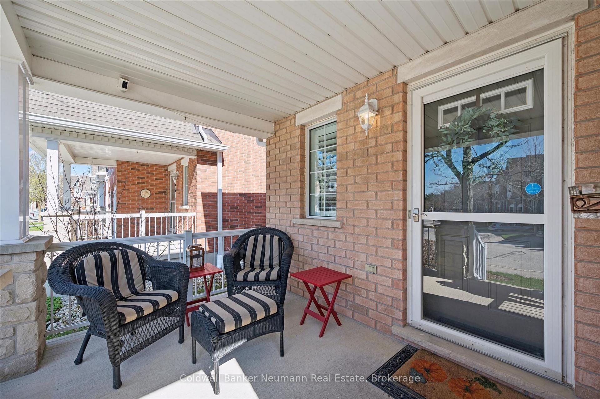 Photo 2 of 165 Terraview Crescent, Guelph, Kortright West — HOMEH