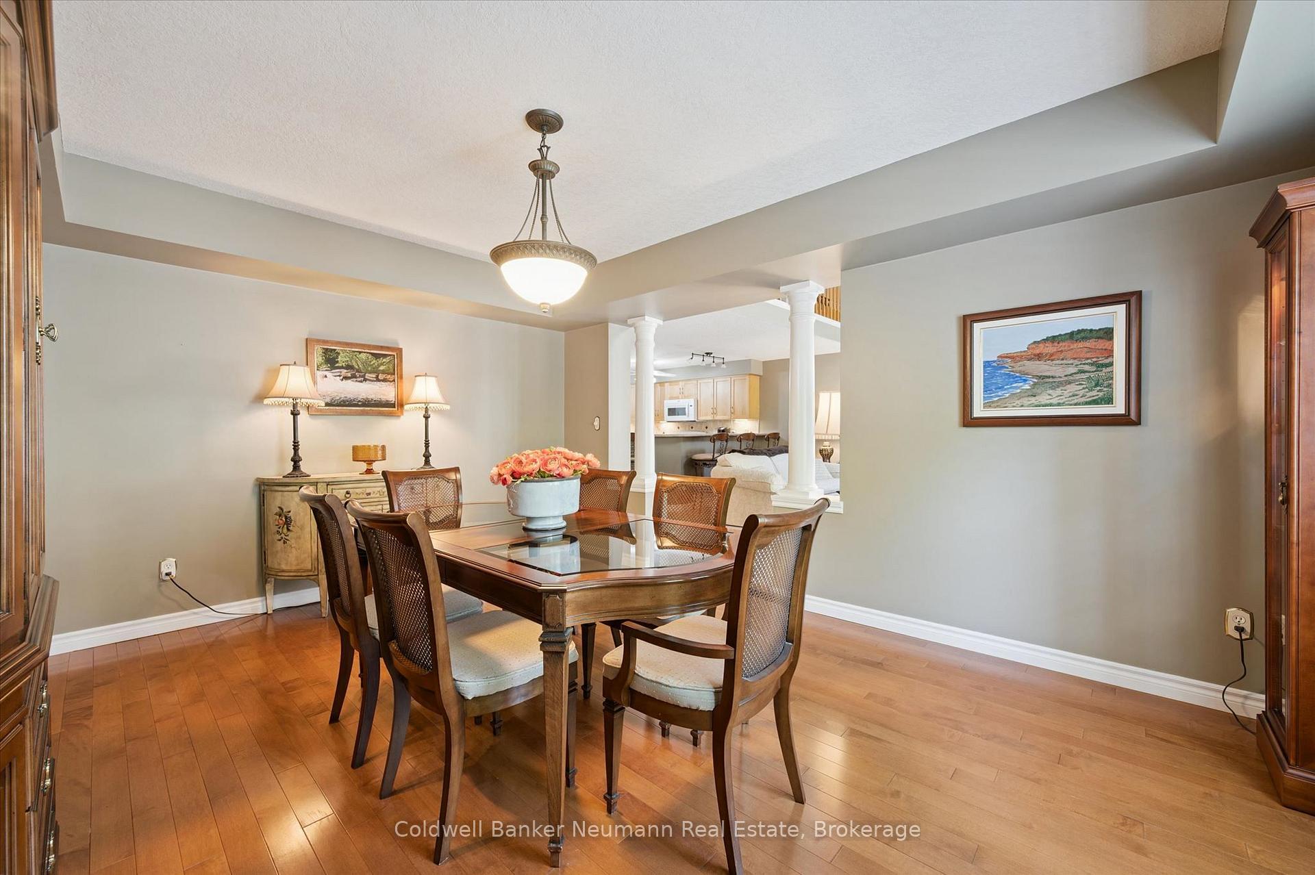 Photo 12 of 165 Terraview Crescent, Guelph, Kortright West — HOMEH