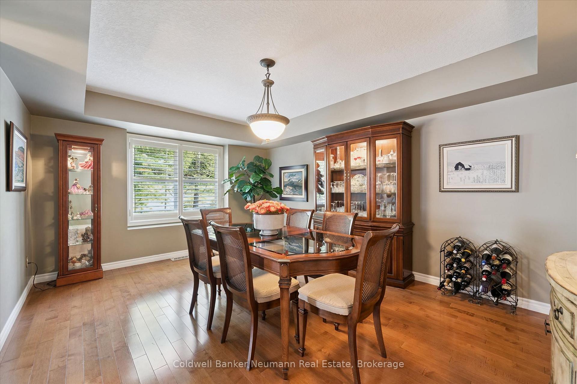 Photo 13 of 165 Terraview Crescent, Guelph, Kortright West — HOMEH