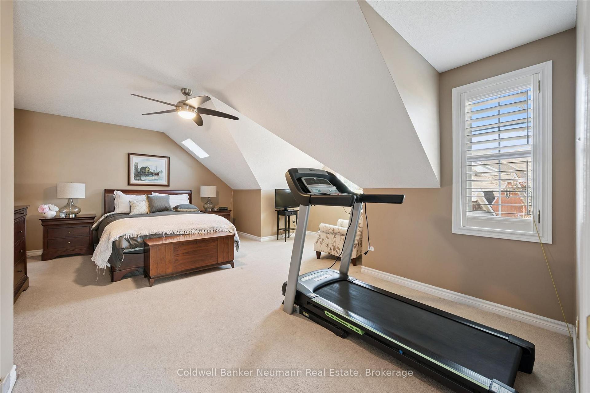 Photo 18 of 165 Terraview Crescent, Guelph, Kortright West — HOMEH