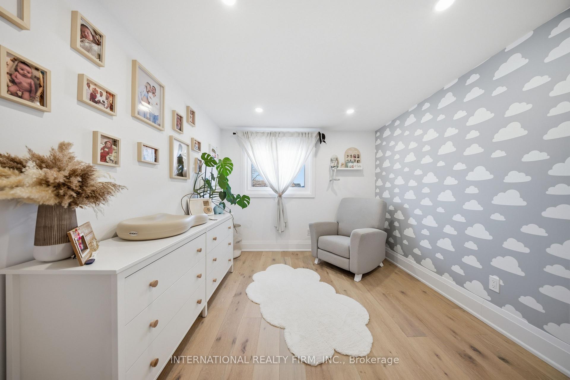 Photo 15 of 28 Debby Crescent, Brantford, North Park/Wood St. — HOMEH