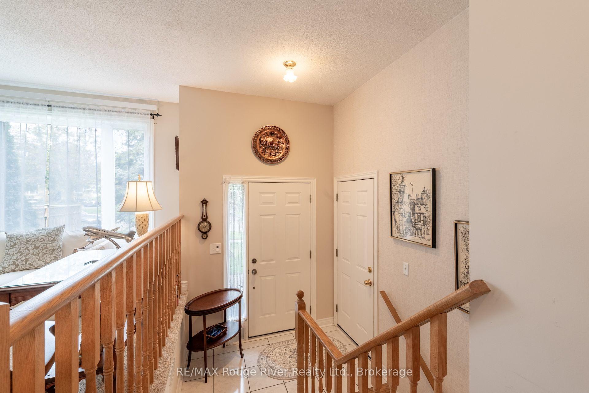 Photo 5 of 792 Greer Crescent, Cobourg — HOMEH
