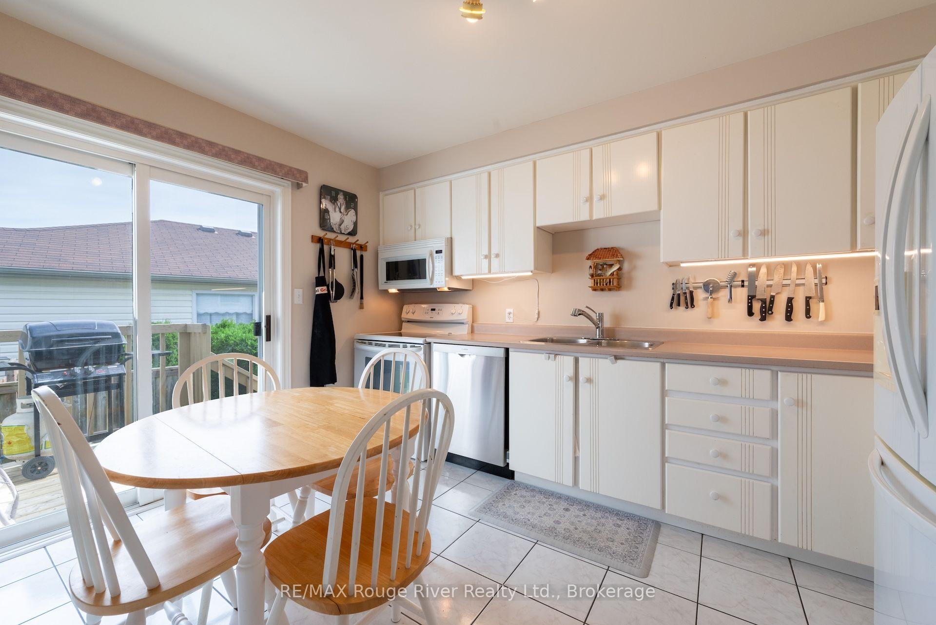 Photo 11 of 792 Greer Crescent, Cobourg — HOMEH