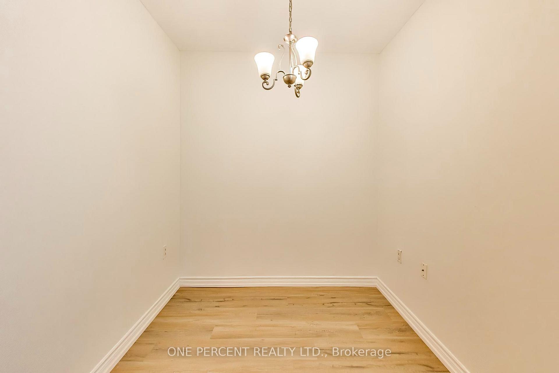 Photo 4 of Unit 109, 3840 Bathurst Street, North York, Clanton Park — HOMEH