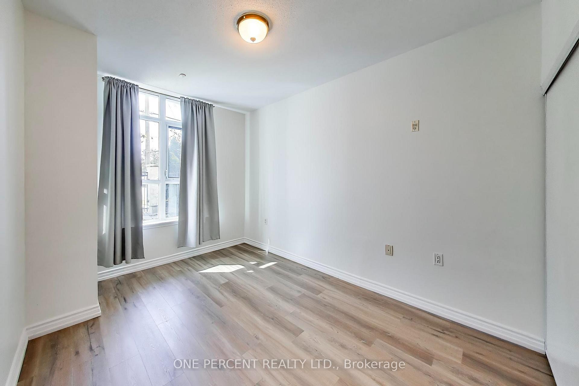 Photo 11 of Unit 109, 3840 Bathurst Street, North York, Clanton Park — HOMEH