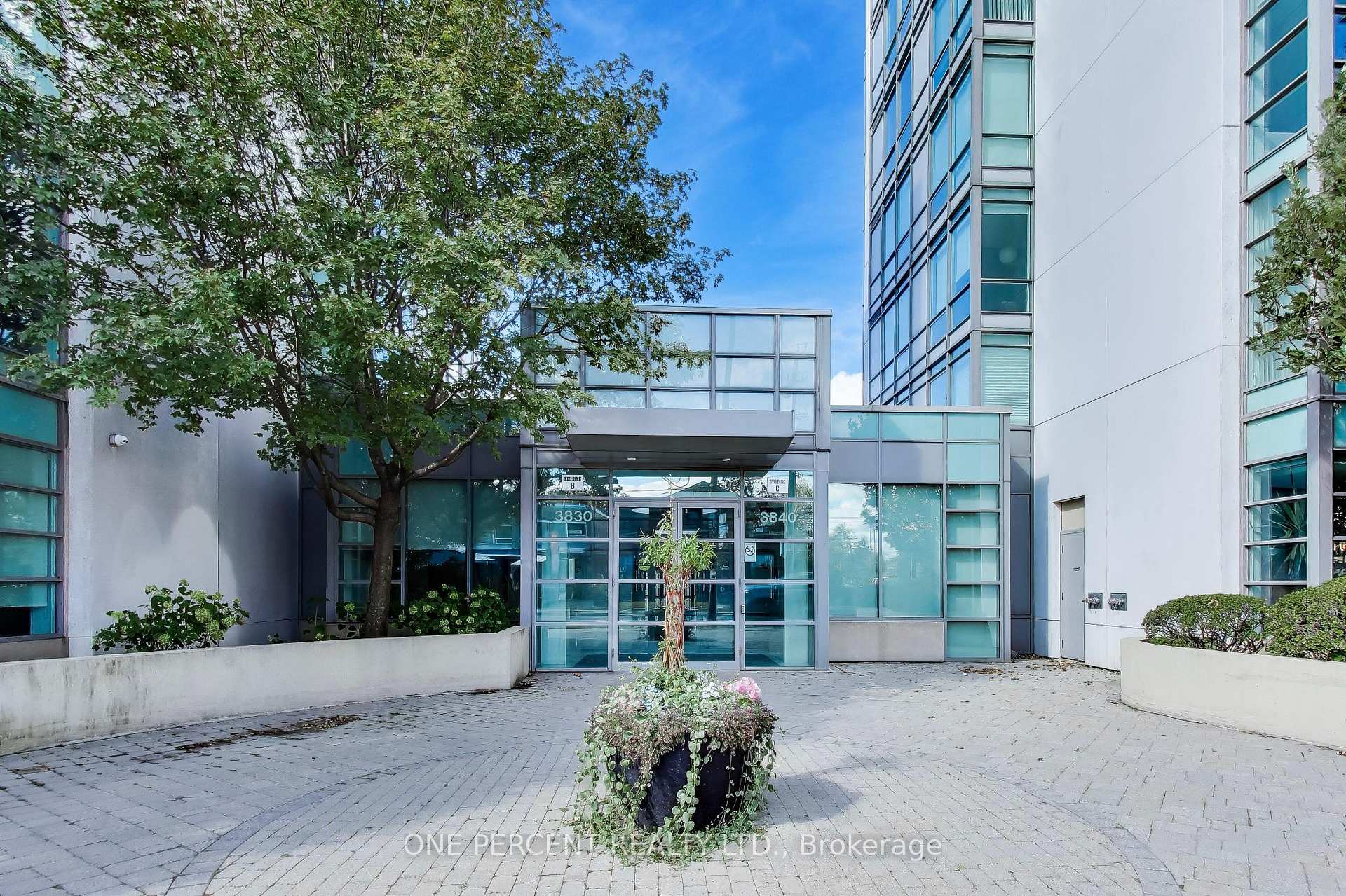 Photo 30 of Unit 109, 3840 Bathurst Street, North York, Clanton Park — HOMEH