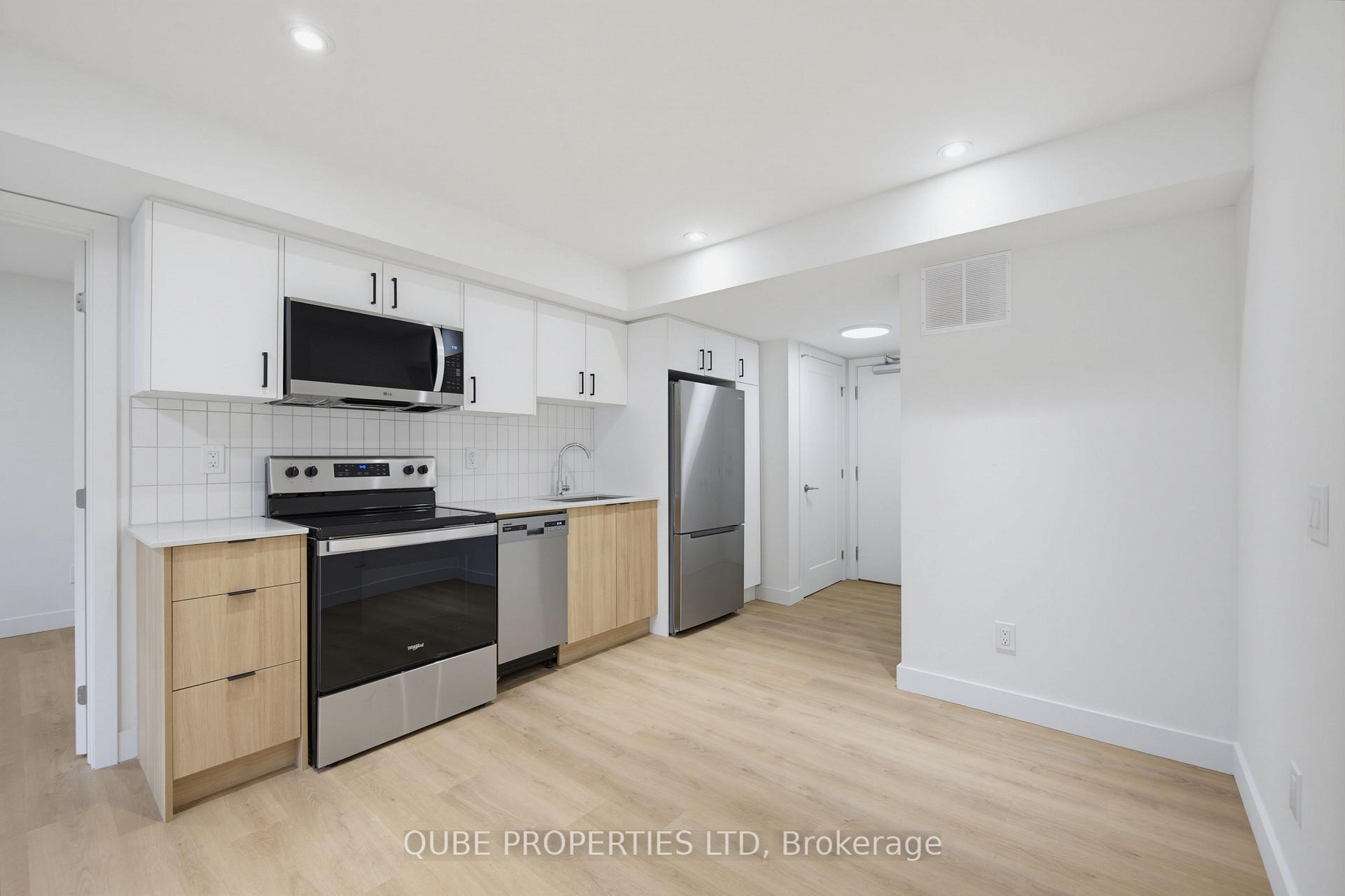 Photo 5 of Unit Unit 5, 15 Larch Street, Ottawa, West Centre Town — HOMEH