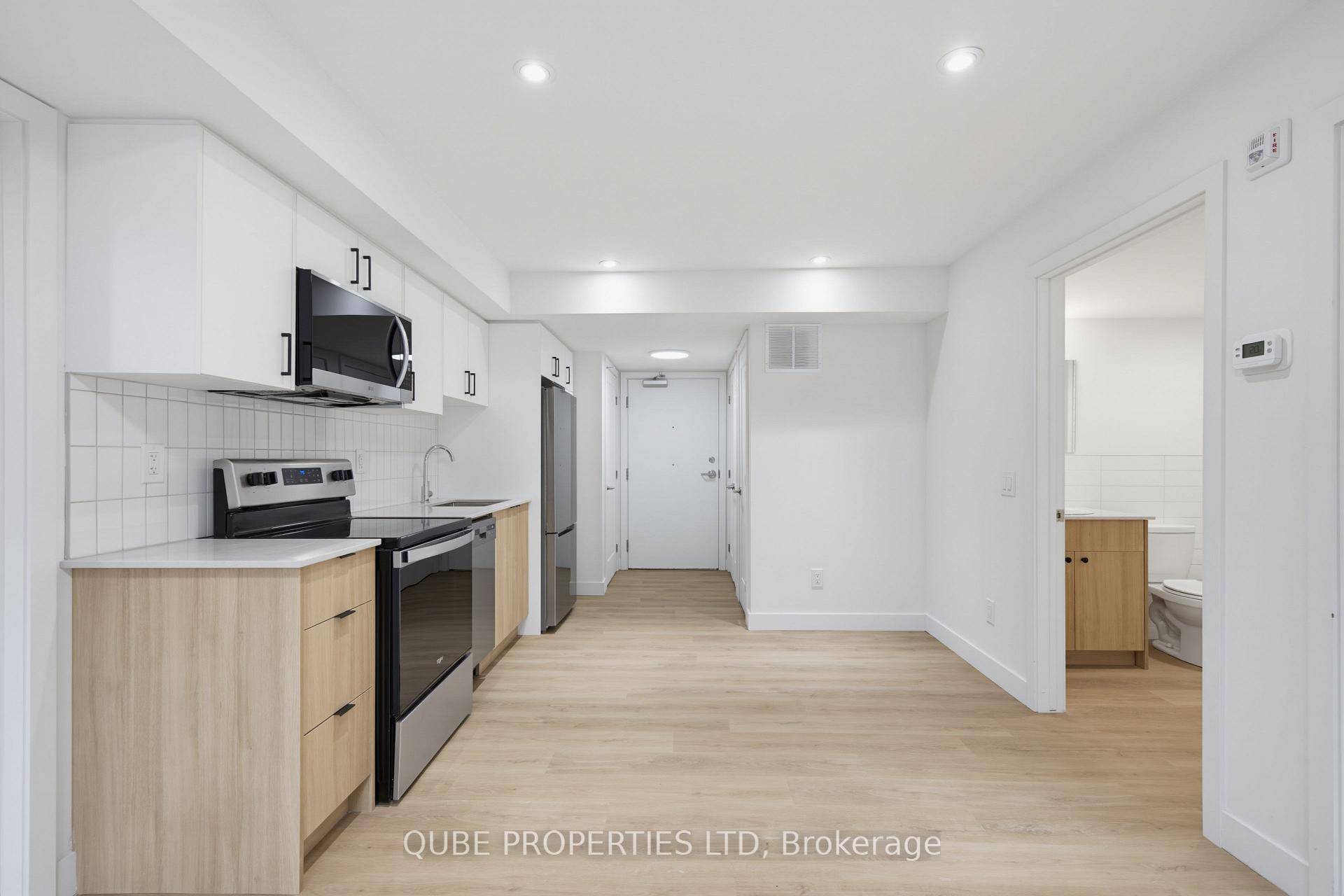 Photo 6 of Unit Unit 5, 15 Larch Street, Ottawa, West Centre Town — HOMEH