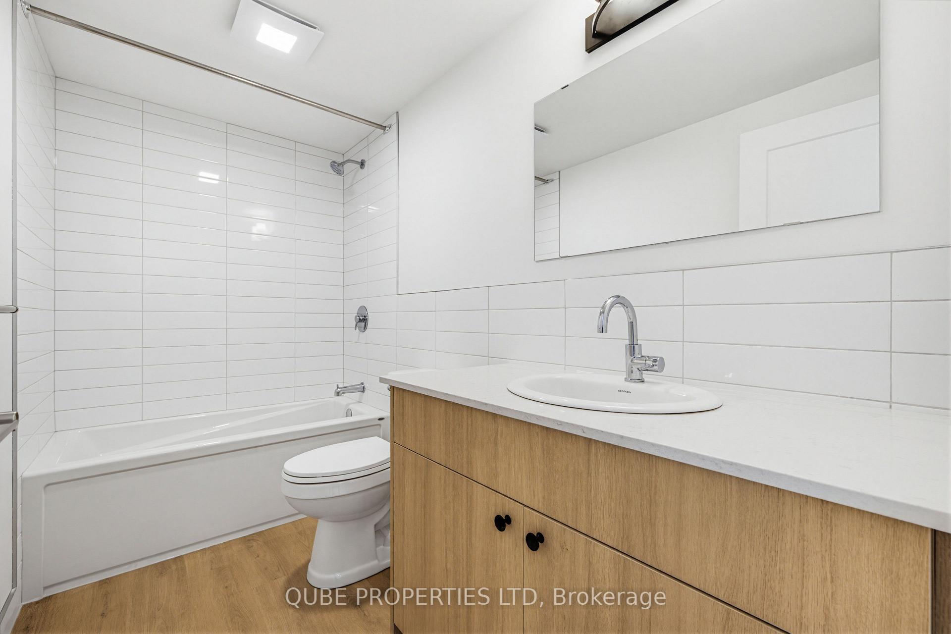 Photo 11 of Unit Unit 304, 15 Larch Street, Ottawa, West Centre Town — HOMEH