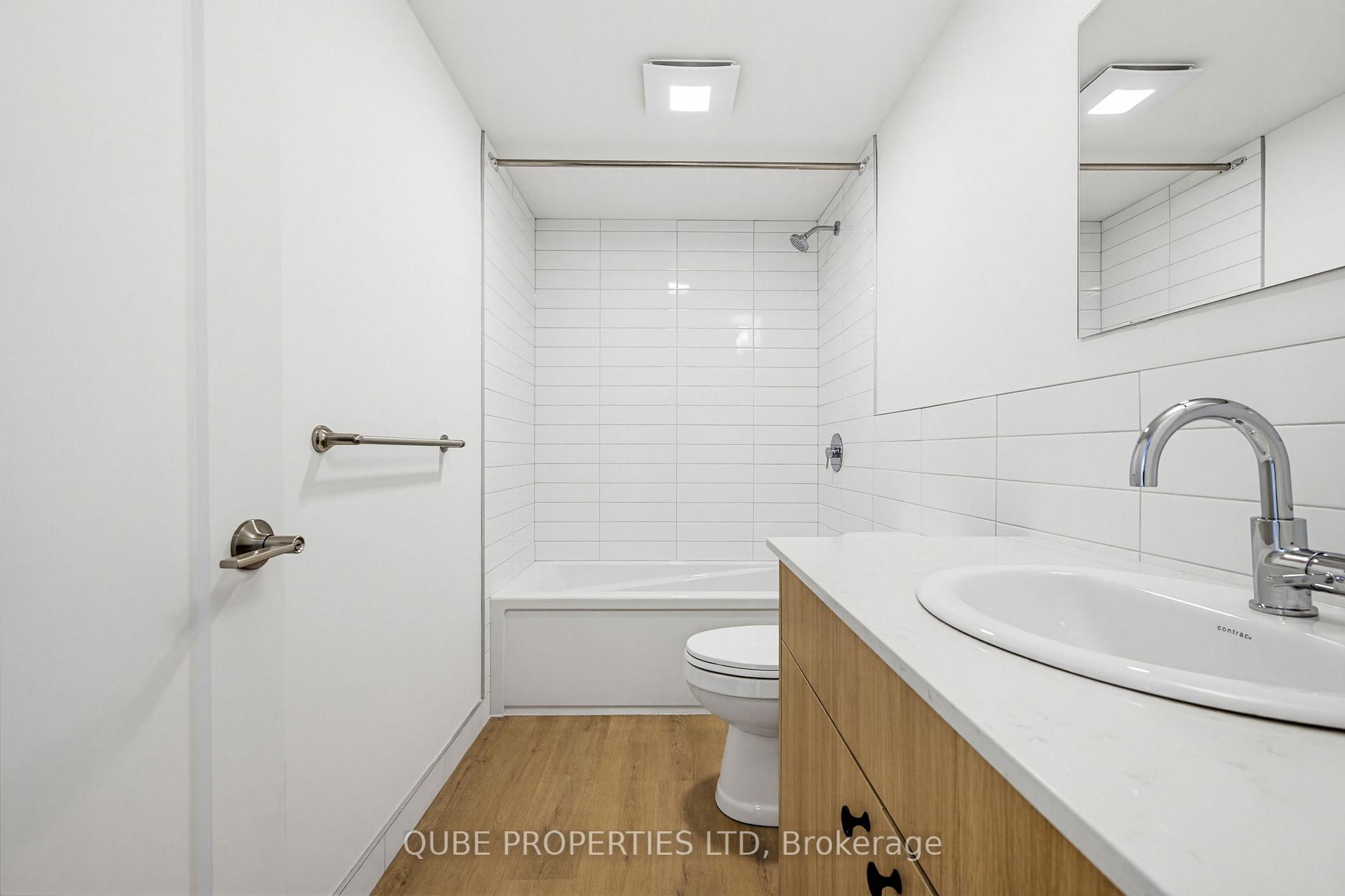Photo 12 of Unit Unit 304, 15 Larch Street, Ottawa, West Centre Town — HOMEH