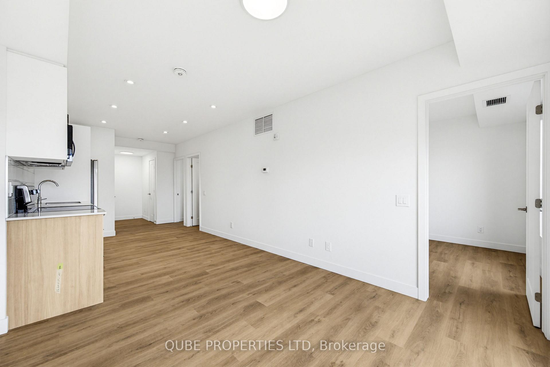 Photo 13 of Unit Unit 304, 15 Larch Street, Ottawa, West Centre Town — HOMEH