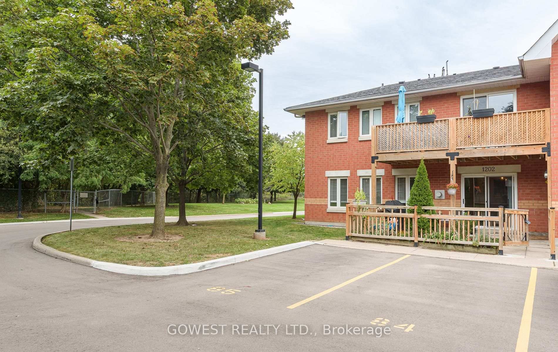 Photo 3 of Unit 1202, 4140 Foxwood Drive, Burlington, Tansley — HOMEH