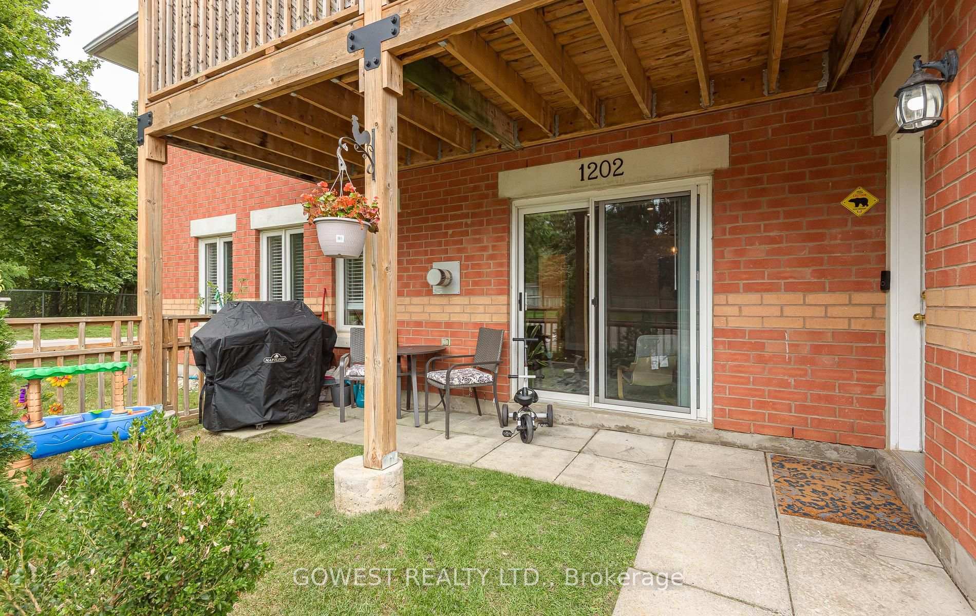 Photo 4 of Unit 1202, 4140 Foxwood Drive, Burlington, Tansley — HOMEH