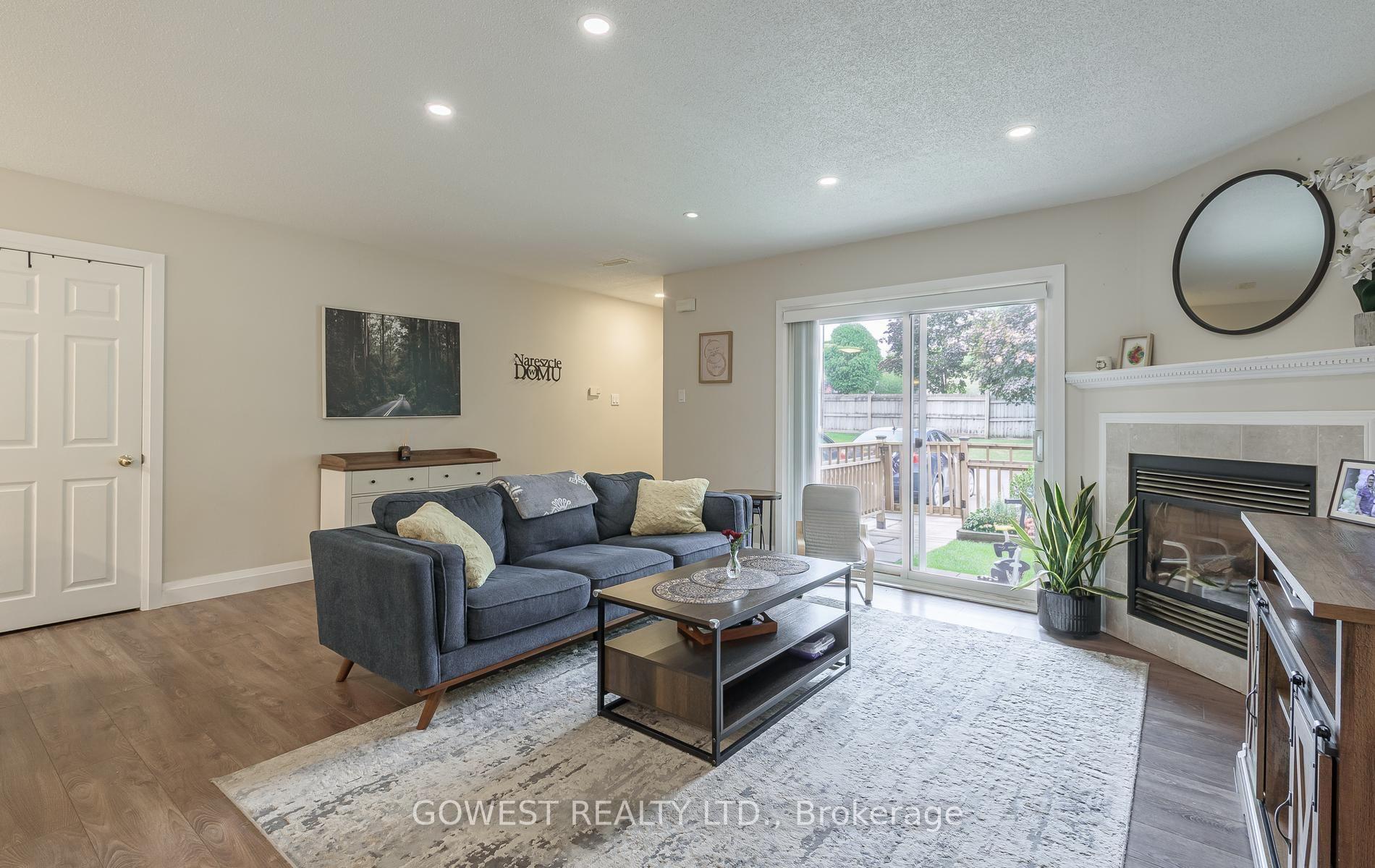 Photo 9 of Unit 1202, 4140 Foxwood Drive, Burlington, Tansley — HOMEH