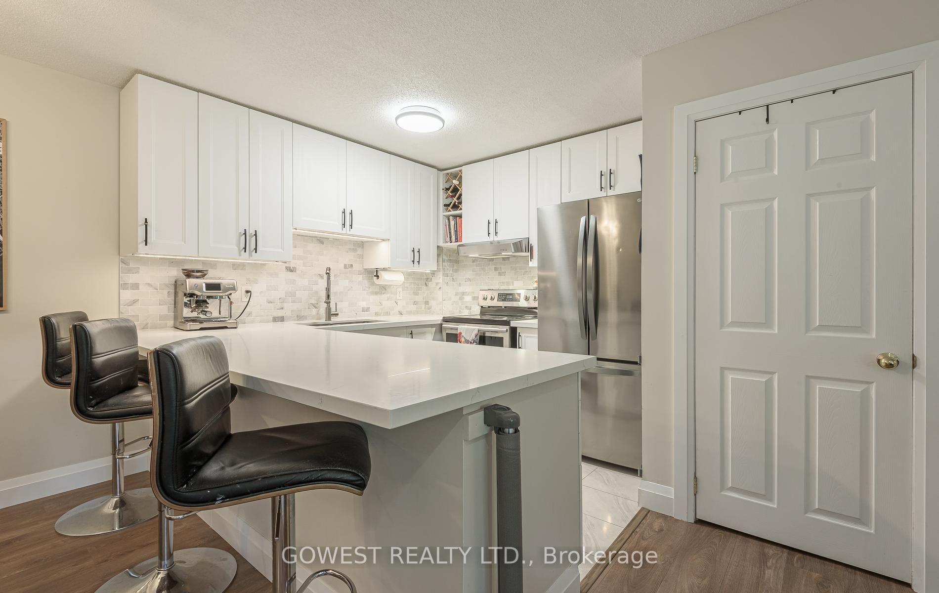 Photo 14 of Unit 1202, 4140 Foxwood Drive, Burlington, Tansley — HOMEH