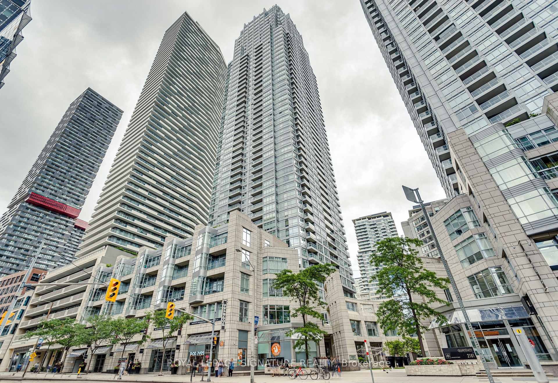 Photo of Unit 910, 2191 Yonge Street