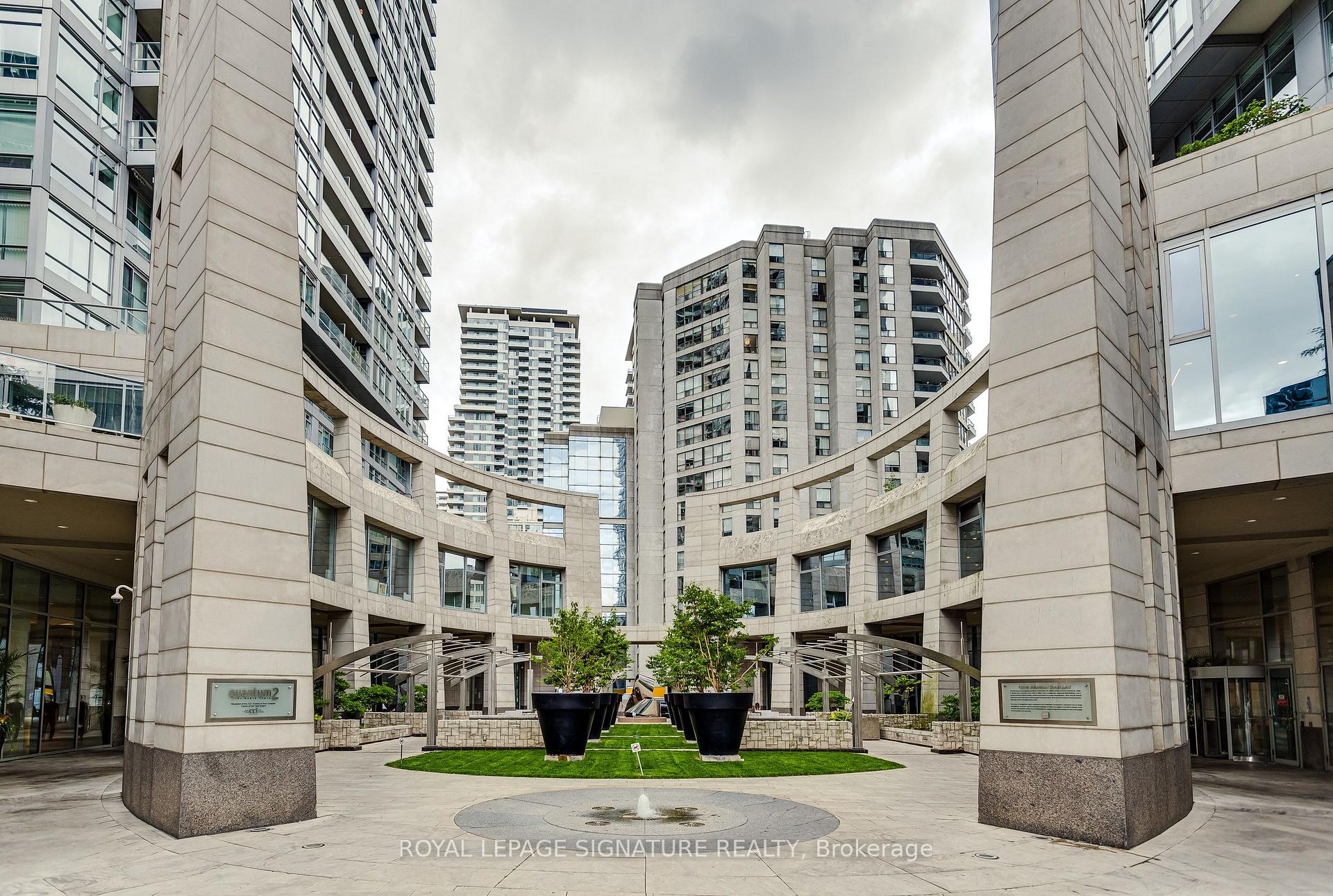 Photo 3 of Unit 910, 2191 Yonge Street, Toronto, Mount Pleasant West — HOMEH