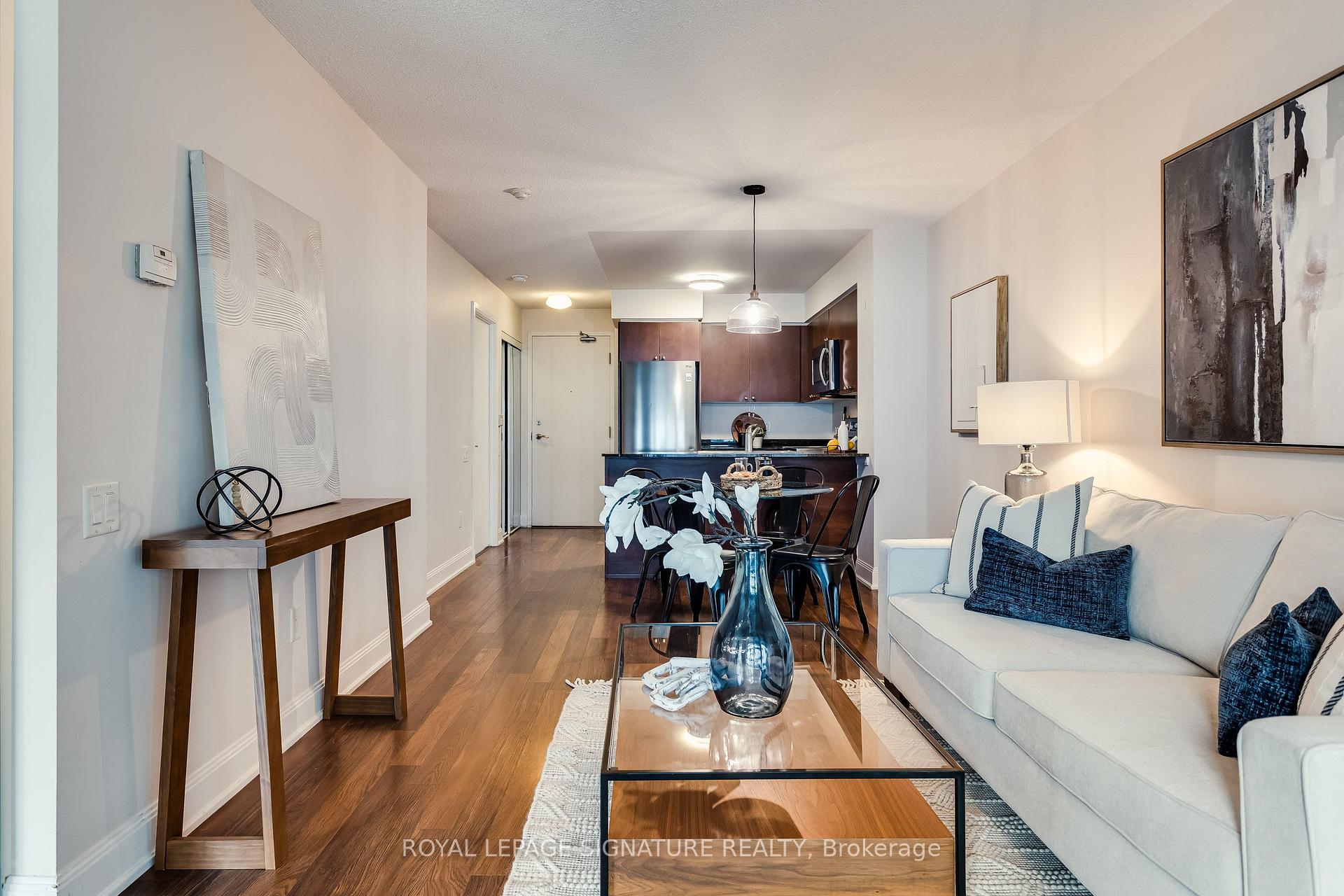 Photo 14 of Unit 910, 2191 Yonge Street, Toronto, Mount Pleasant West — HOMEH