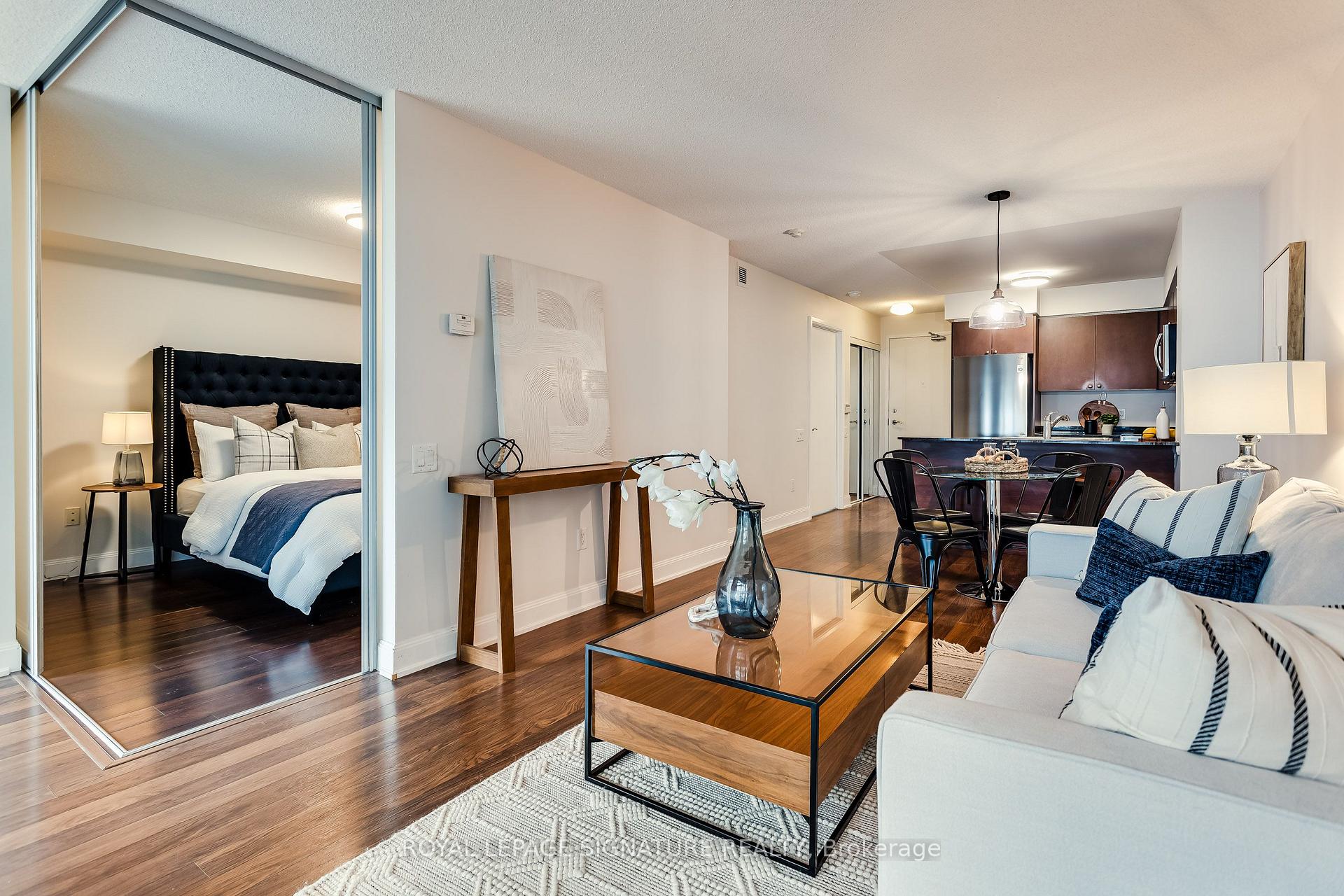 Photo 15 of Unit 910, 2191 Yonge Street, Toronto, Mount Pleasant West — HOMEH