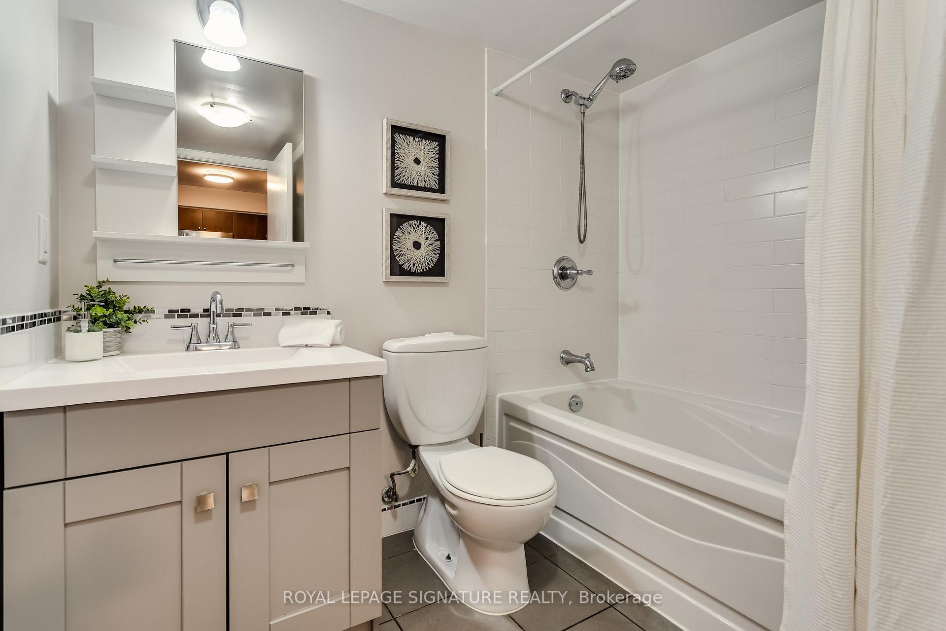 Photo 25 of Unit 910, 2191 Yonge Street, Toronto, Mount Pleasant West — HOMEH
