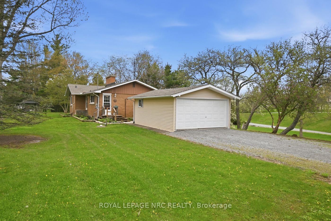 Photo 4 of 53 Pearson Road, Welland, Cooks Mills — HOMEH