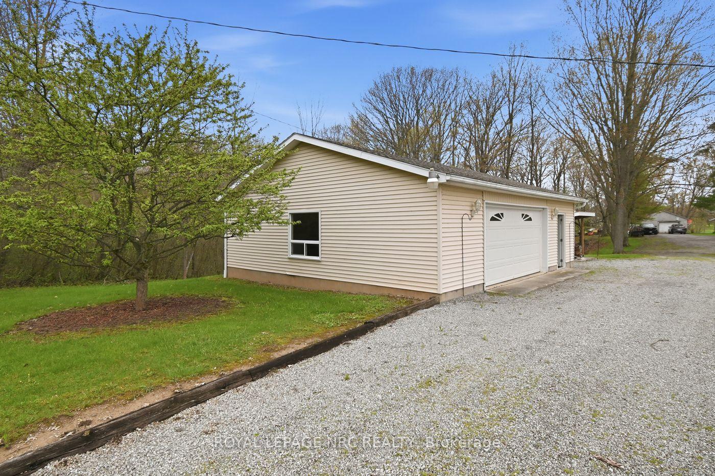 Photo 6 of 53 Pearson Road, Welland, Cooks Mills — HOMEH
