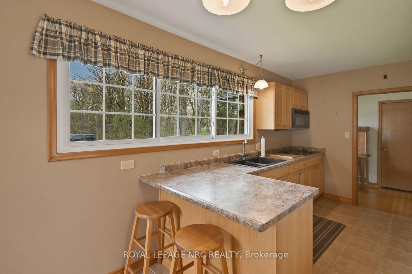 Photo 24 of 53 Pearson Road, Welland, Cooks Mills — HOMEH
