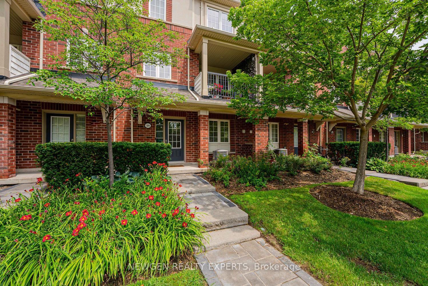 Photo 2 of Unit 21, 109 Georgian Drive, Oakville, River Oaks — HOMEH