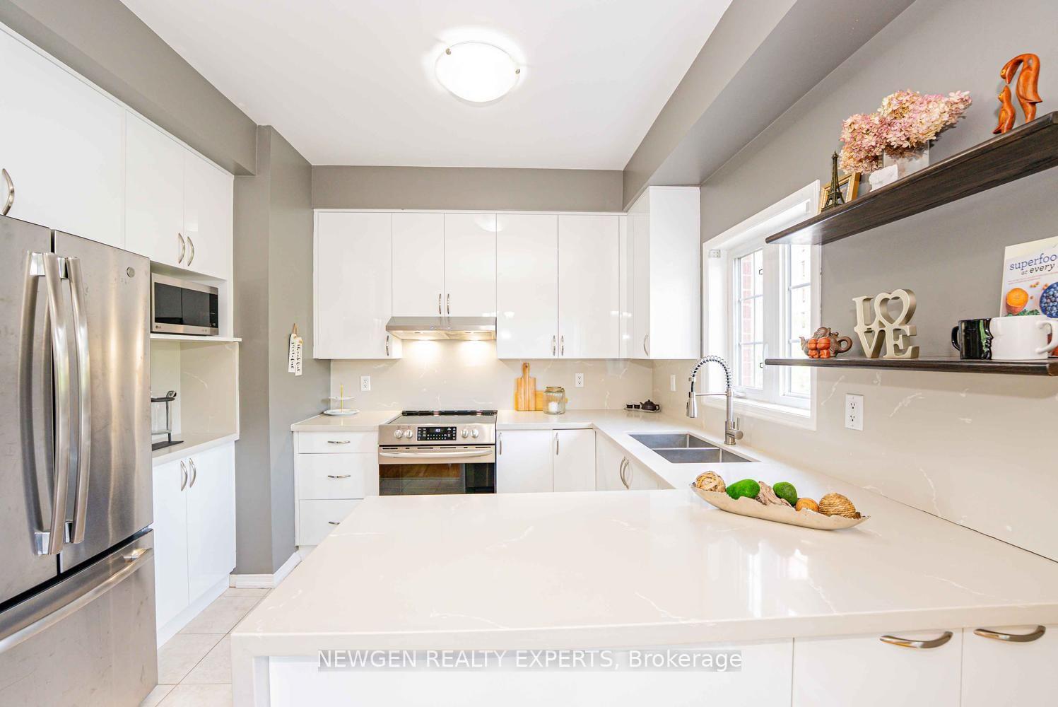 Photo 15 of Unit 21, 109 Georgian Drive, Oakville, River Oaks — HOMEH