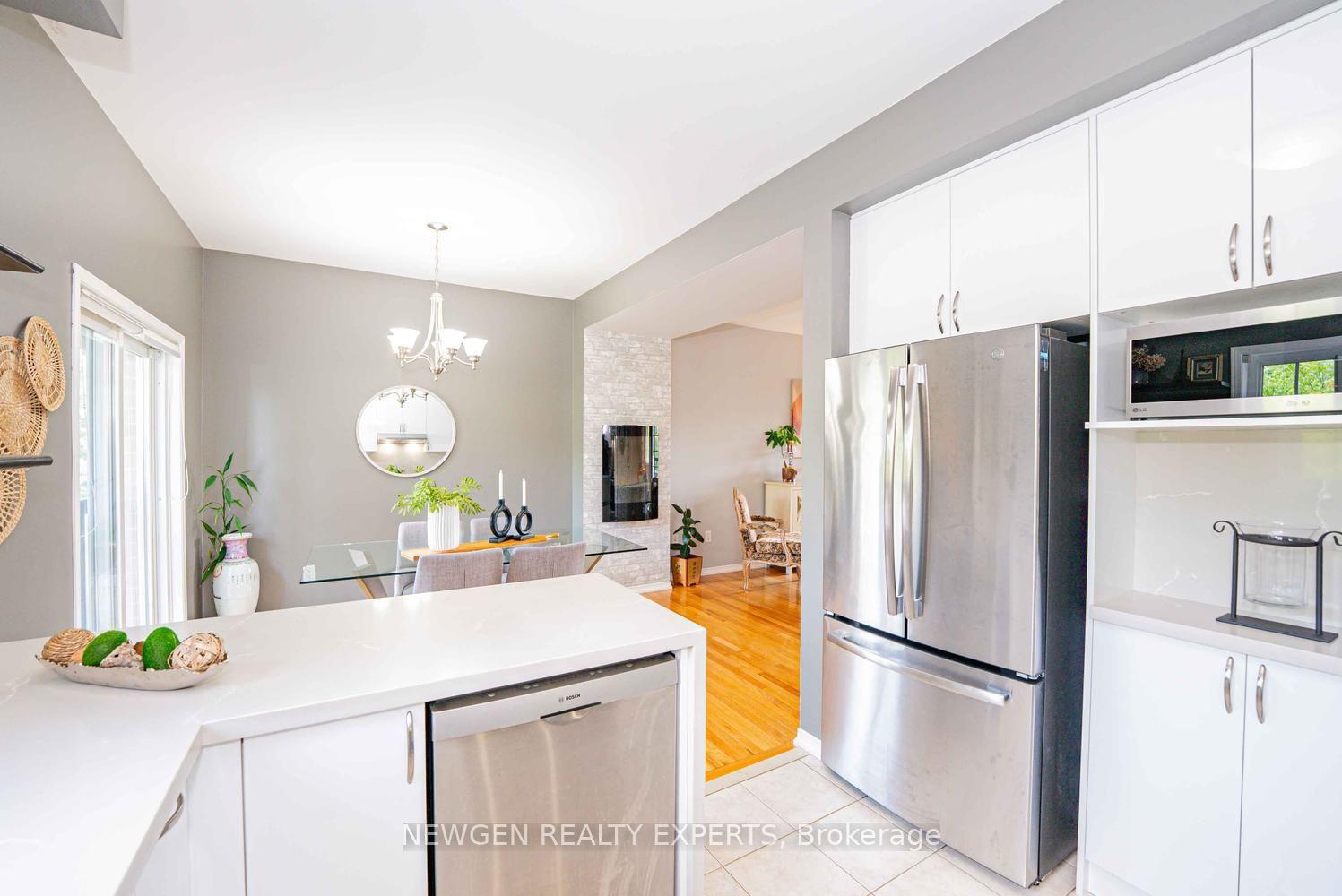 Photo 16 of Unit 21, 109 Georgian Drive, Oakville, River Oaks — HOMEH