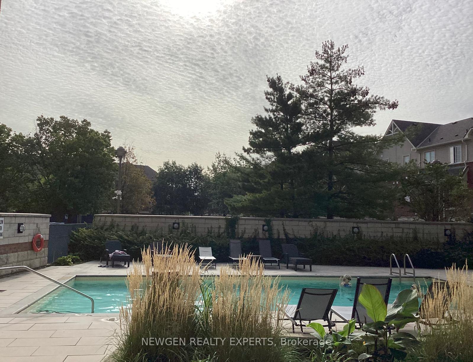 Photo 39 of Unit 21, 109 Georgian Drive, Oakville, River Oaks — HOMEH