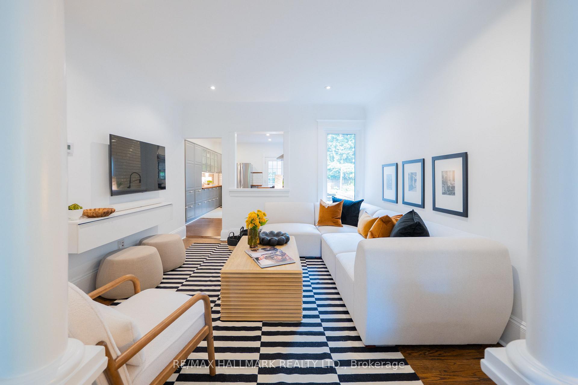 Photo 4 of 507 Logan Avenue, Toronto, North Riverdale — HOMEH