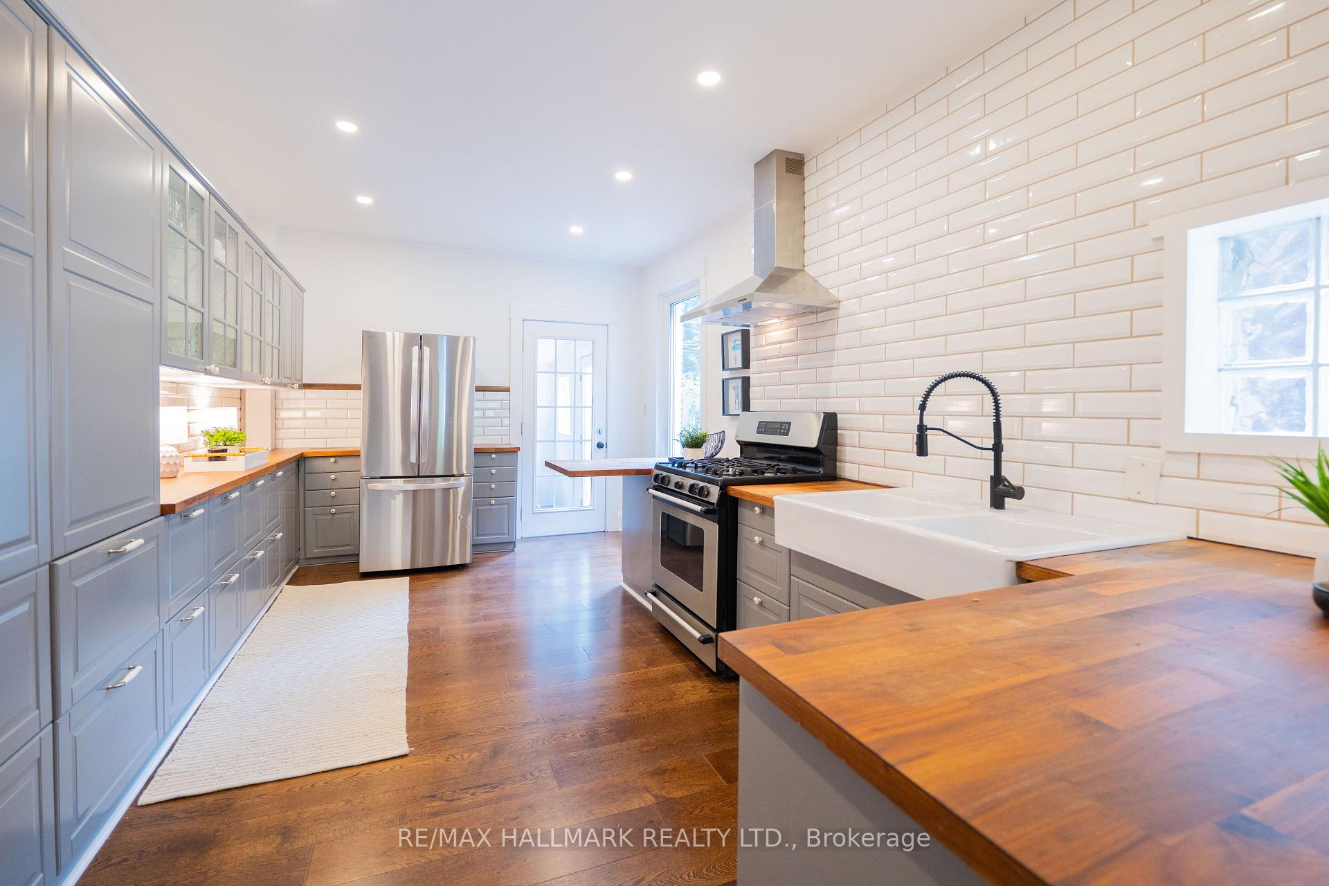 Photo 15 of 507 Logan Avenue, Toronto, North Riverdale — HOMEH