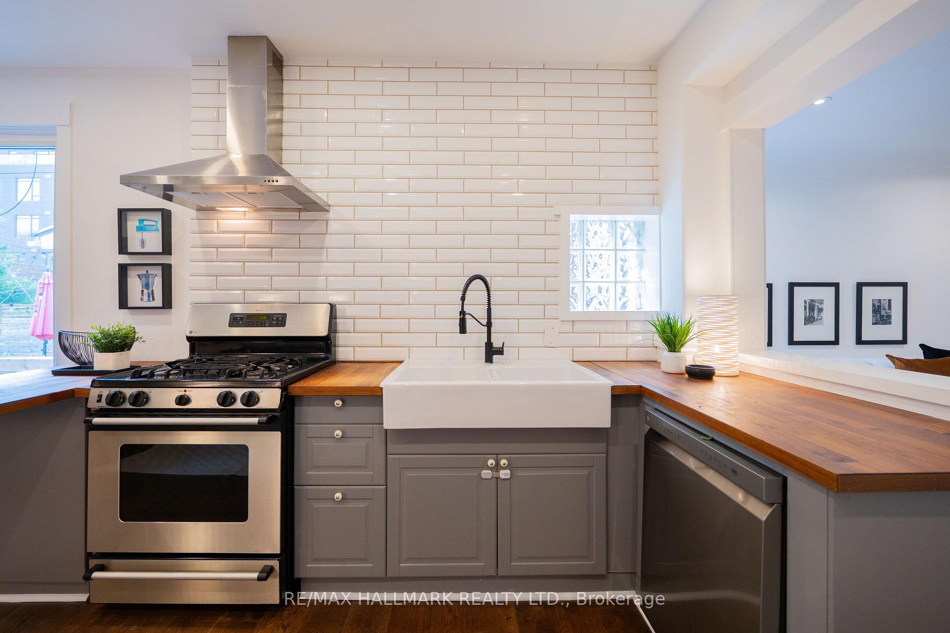 Photo 17 of 507 Logan Avenue, Toronto, North Riverdale — HOMEH