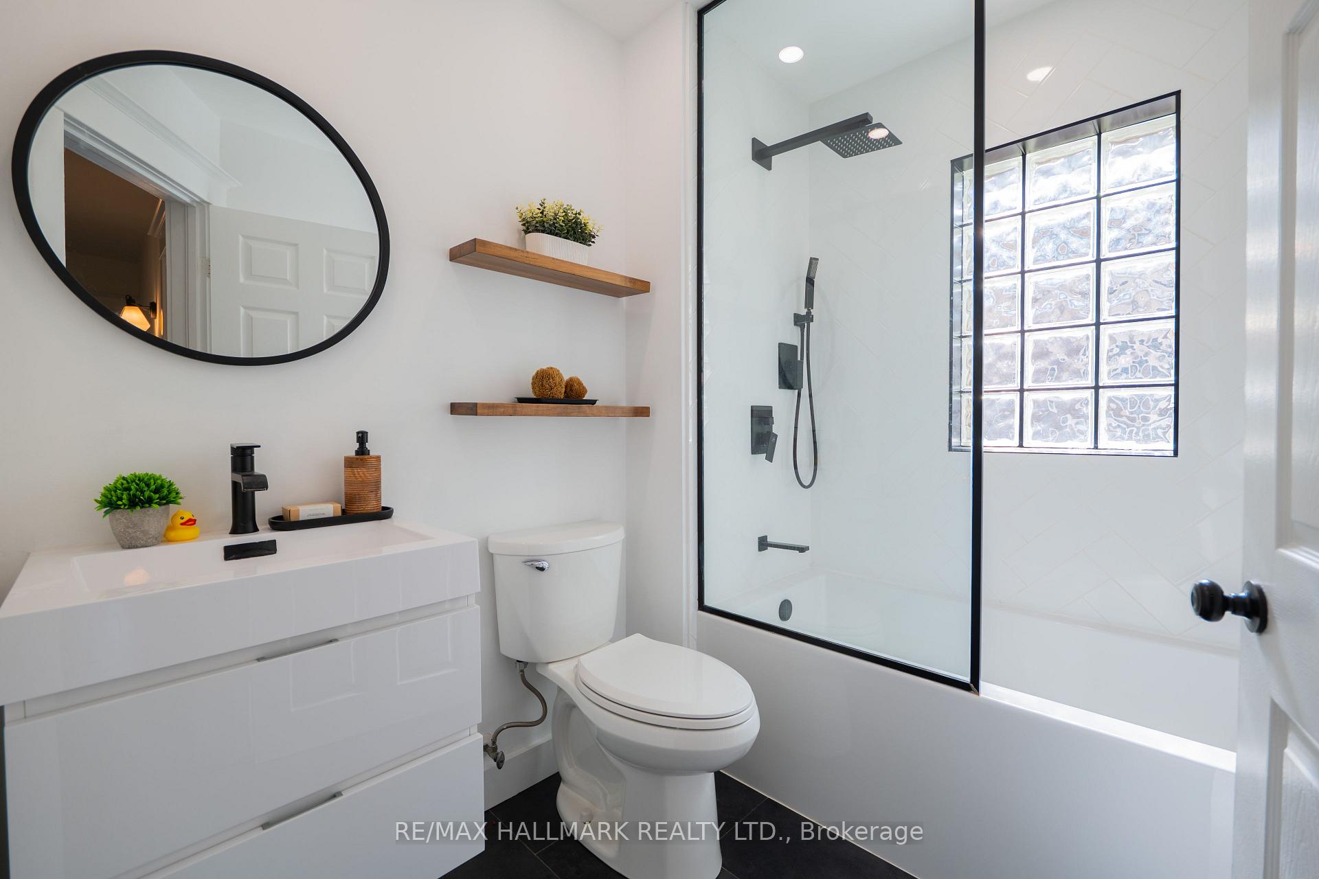 Photo 32 of 507 Logan Avenue, Toronto, North Riverdale — HOMEH
