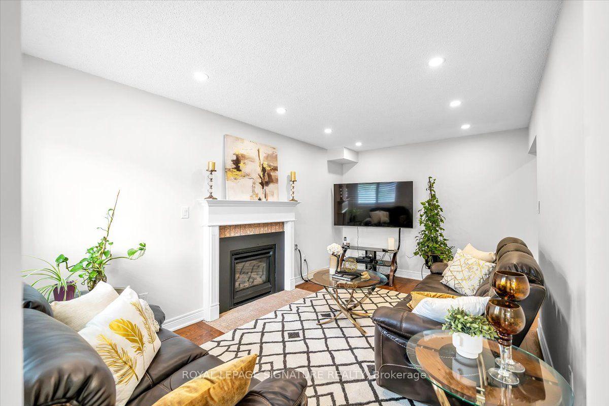 Photo 14 of 3 Griffen Place, Whitby, Rolling Acres — HOMEH