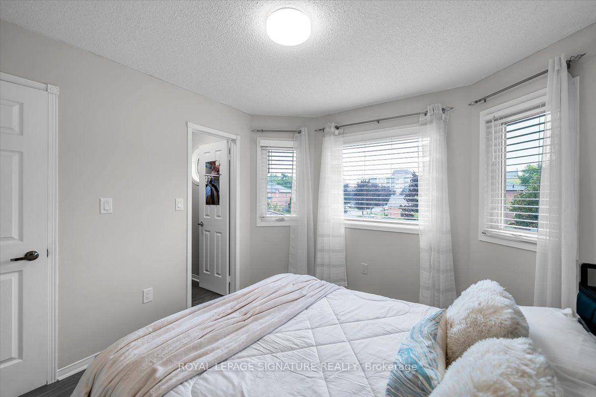 Photo 31 of 3 Griffen Place, Whitby, Rolling Acres — HOMEH