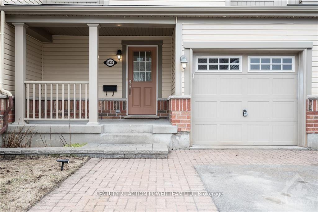 Photo 3 of 1037 Pampero Crescent, Ottawa, Stittsville (North) — HOMEH