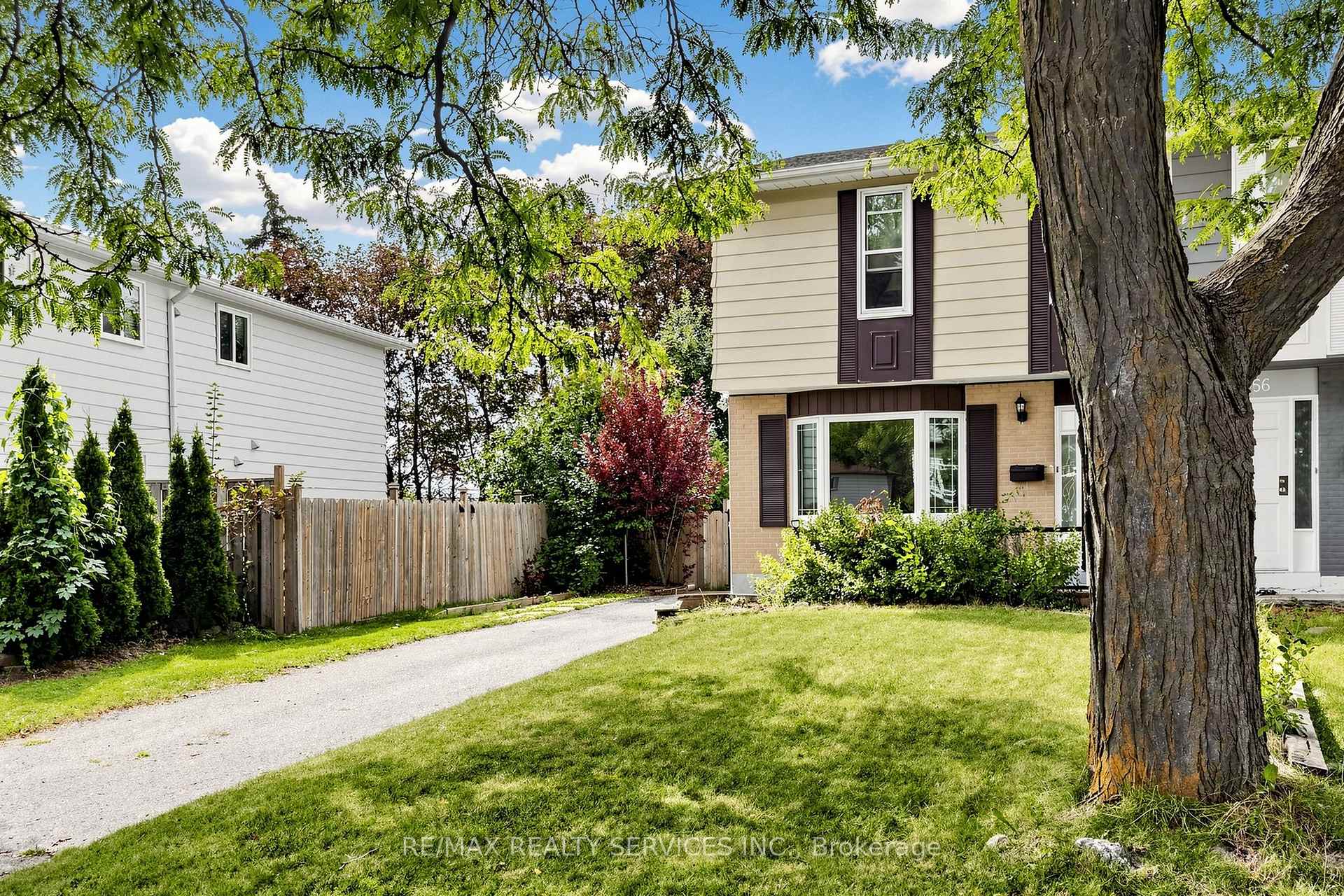 Photo 2 of 54 Griselda Crescent, Brampton, Northgate — HOMEH