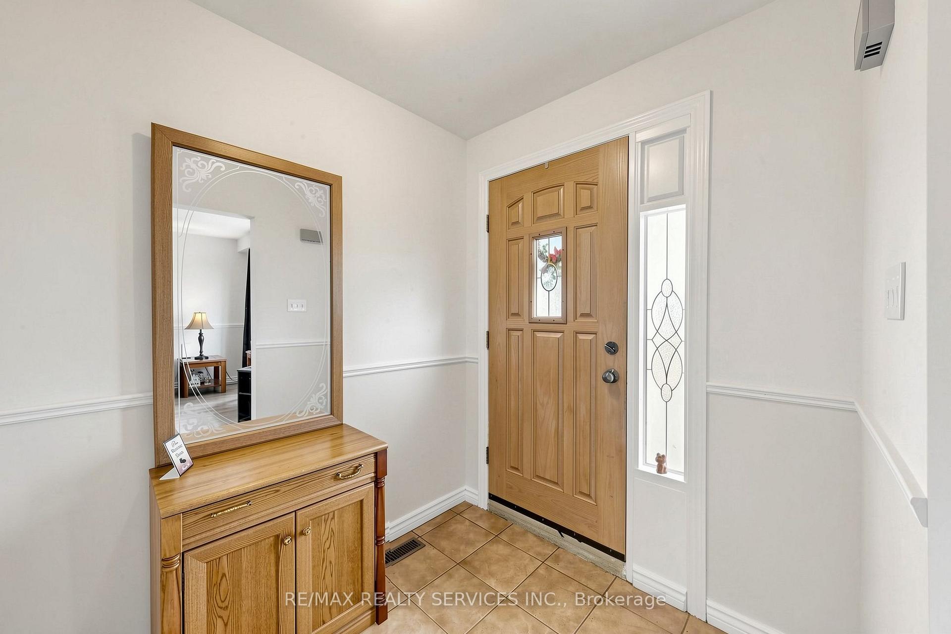 Photo 7 of 54 Griselda Crescent, Brampton, Northgate — HOMEH
