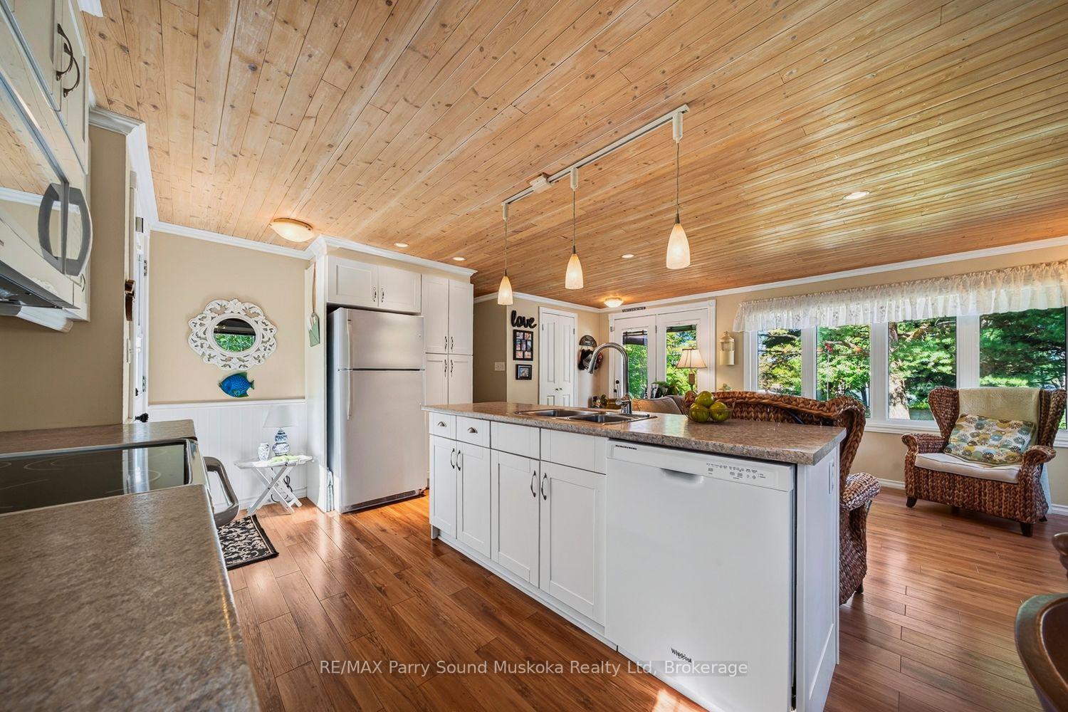 Photo 12 of 2 Robins Nest Lane, McKellar — HOMEH