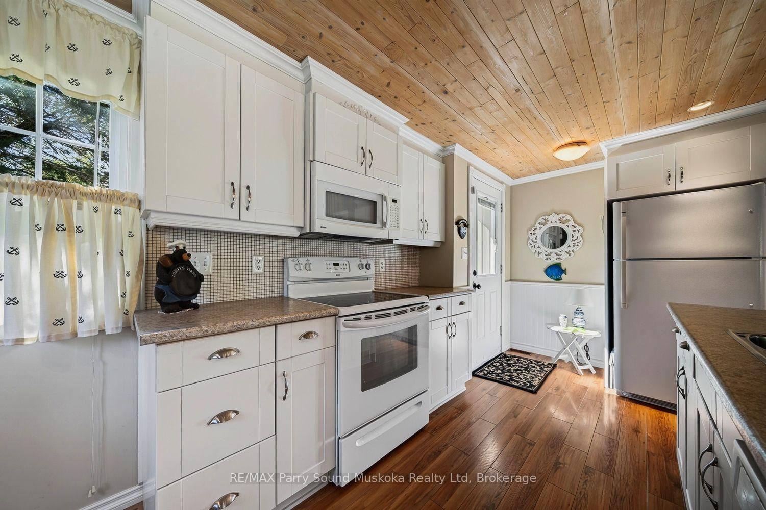 Photo 13 of 2 Robins Nest Lane, McKellar — HOMEH