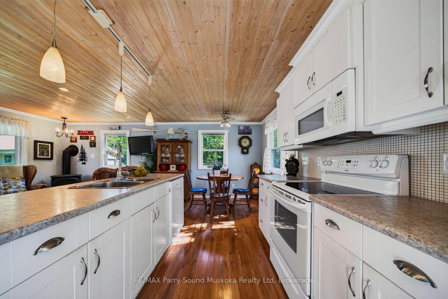 Photo 14 of 2 Robins Nest Lane, McKellar — HOMEH