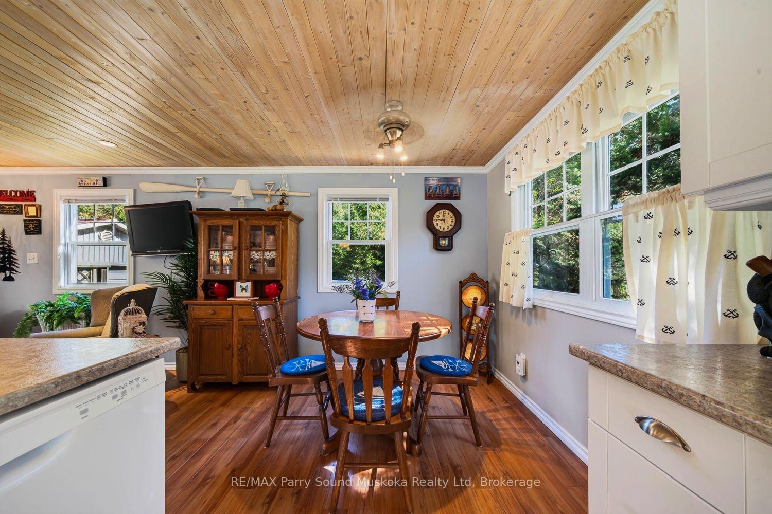 Photo 15 of 2 Robins Nest Lane, McKellar — HOMEH