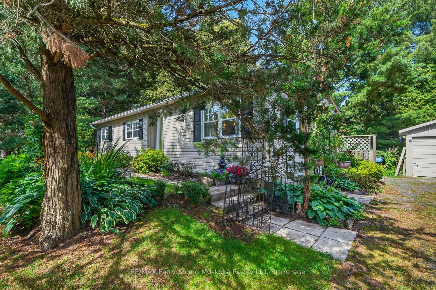 Photo 51 of 2 Robins Nest Lane, McKellar — HOMEH