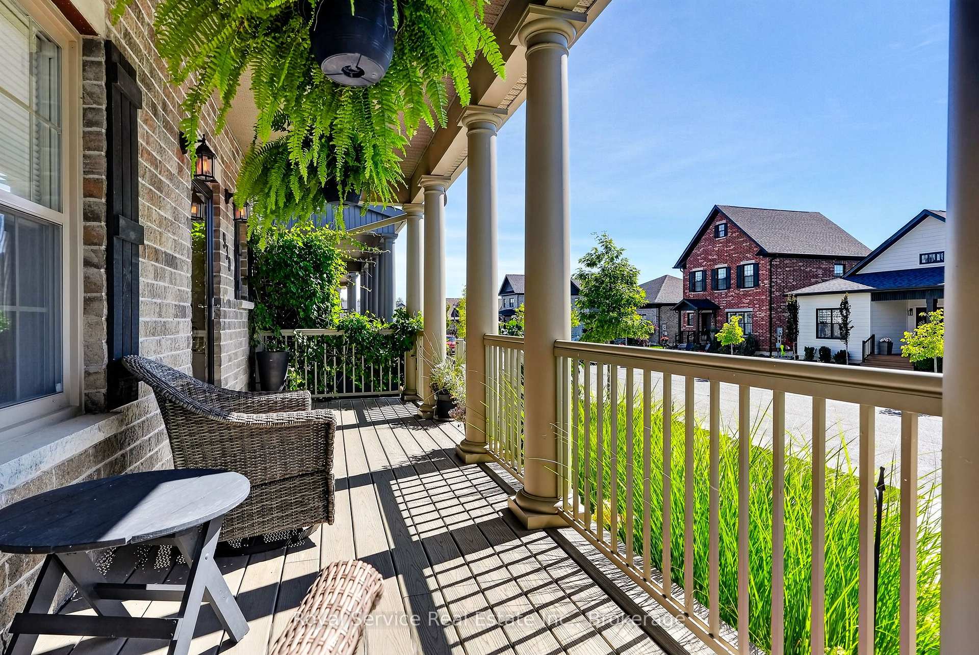 Photo 4 of 930 Ernest Allen Boulevard, Cobourg — HOMEH