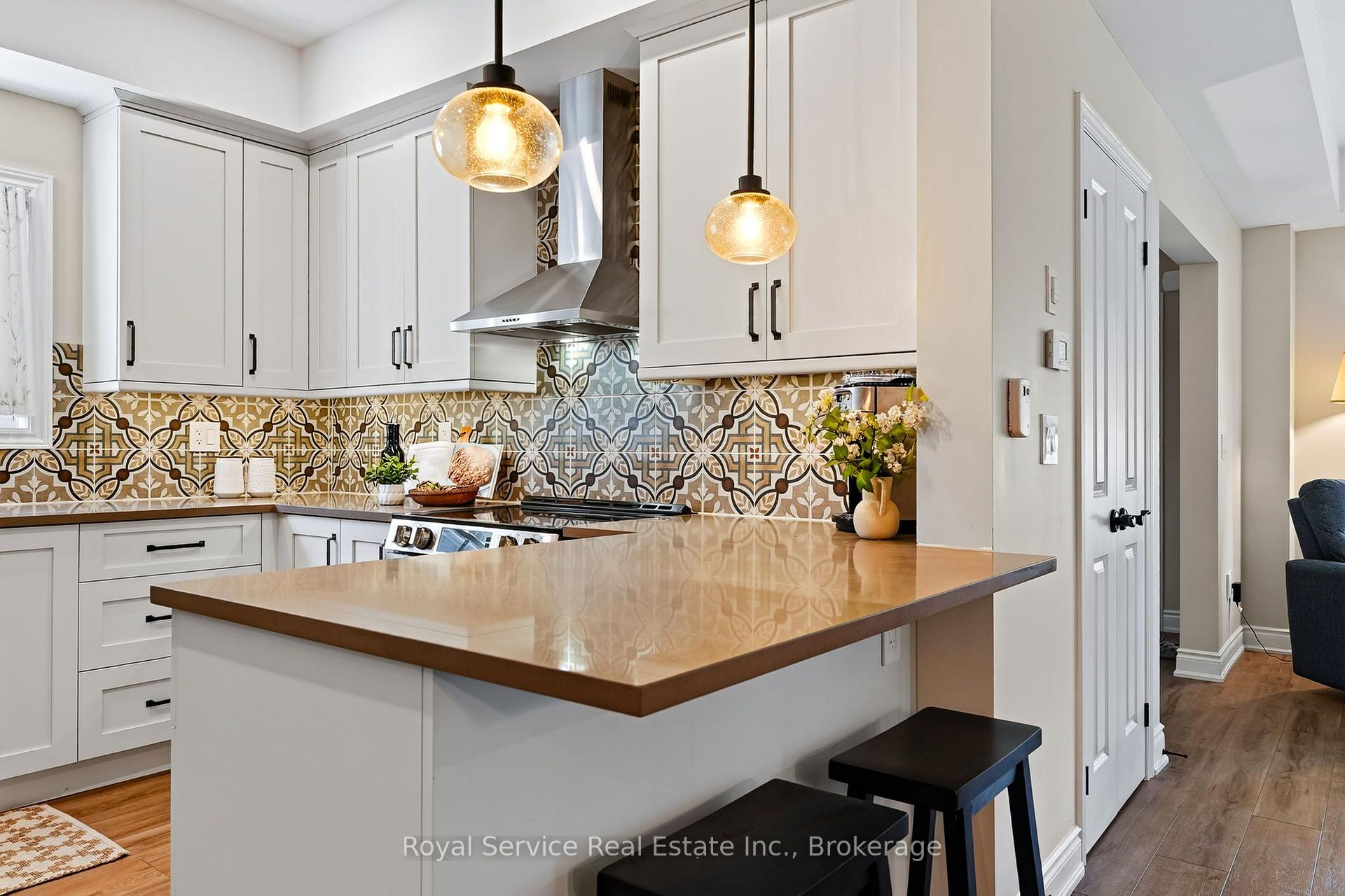 Photo 12 of 930 Ernest Allen Boulevard, Cobourg — HOMEH