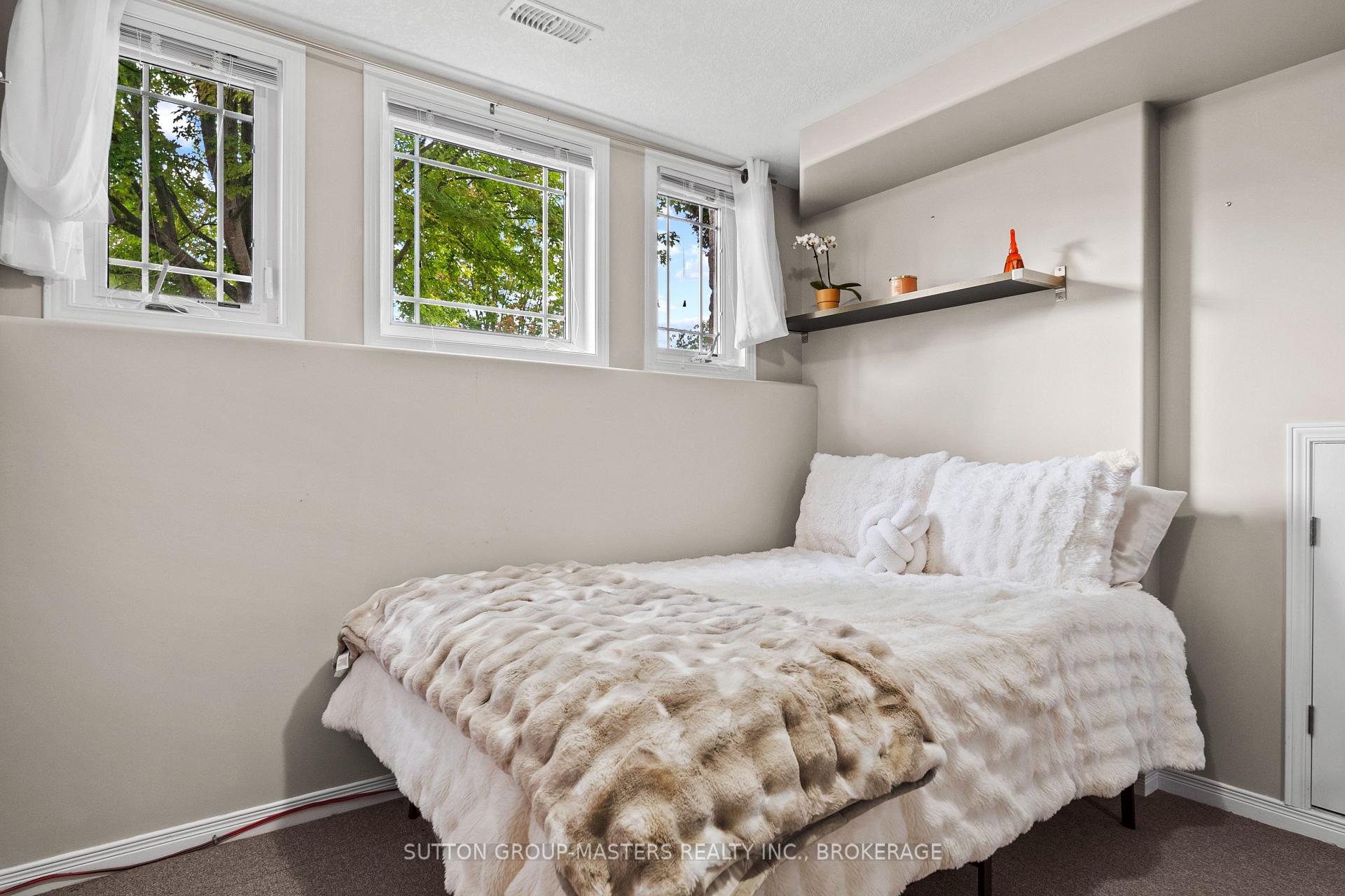 Photo 16 of 1460 Albany Drive, Kingston, City Northwest — HOMEH